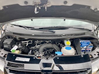 VW Multivan,T5, 2.0 TDI-103 KW, r.v.2011,7míst,Webasto. - 13