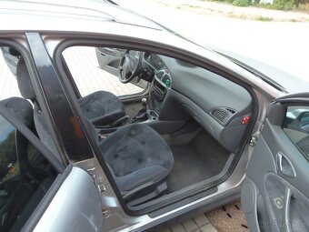 Citroën C5 2.0 HDi kombi prav. servis - 13