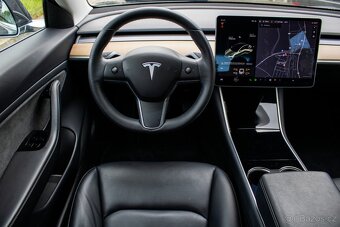 Tesla Model 3 Long Range - 13