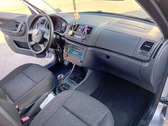 Škoda Fabia combi II  1.2 TSi Family 2011, po servisu - 13