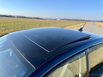 VW e-Up - 13
