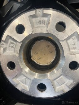 Alu kola Audi E-Tron Q8  255/50/20 Stav Top Originál - 13