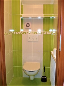 Dvougenerační RD se zahradou - 13