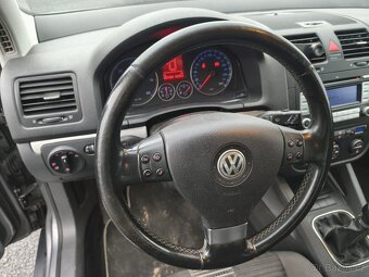 VW Golf V 2.0 tdi - 13