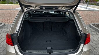 BMW 320i KOMBI F31, ZACHOVALÝ STAV - 13