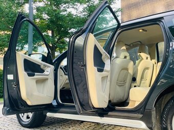 Volvo XC60 2.4D 5VÁLEC 4x4 120KW MANUÁL BEZ KOROZE - 13