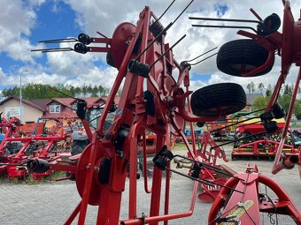 Obraceč sena, píce KÜHN GF 8702 - 13