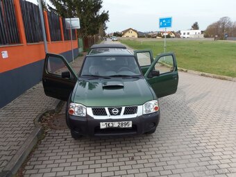 Nissan Navara 2.5 TD Double-Cab 4x4 tažné 3t - 13