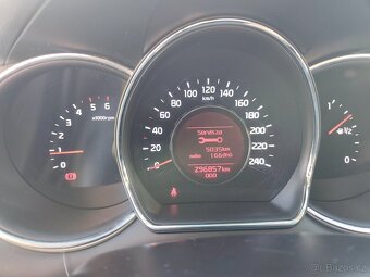 Kia Ceed SW 1.6 CRDi – kombík - 13