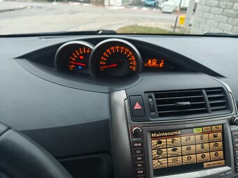 Toyota Verso 1.8 VVTi EXECUTIVE 7 mist - 13