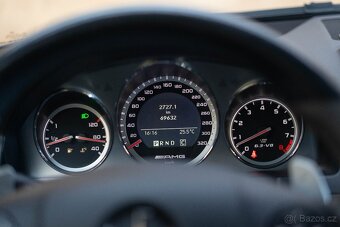 Mercedes-Benz C trieda Kombi 63 AMG - 13