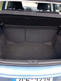 VW Polo 1,4 16v automat 2006 - 13