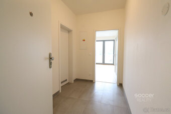 Pronájem bytu 2+kk/B, 46 m2 + 5 m2 balkon, ulice Breitfeldov - 13