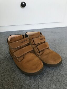 dívčí  kožené střevíčky vel.25 - 13