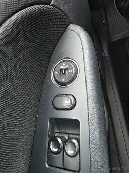 Zachovalý vůz - výhodná koupě - 13