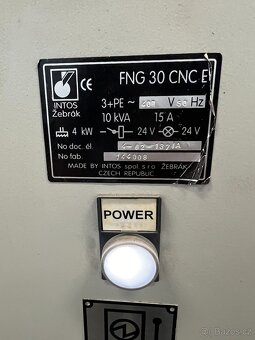 INTOS Nástrojařská frézka CNC - 13