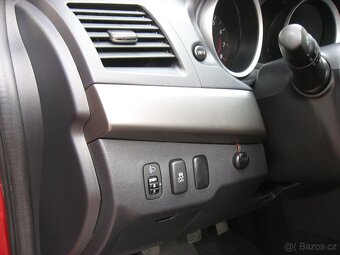 Mitsubishi Lancer 1.6i 117PS Invite Sport M/T - 13