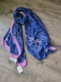 Rectangle face IT desigual šátek nový s visačkou obličej - 13