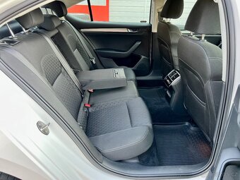 Škoda Superb 2,0 TDI 110kW Style / 2016 - 13