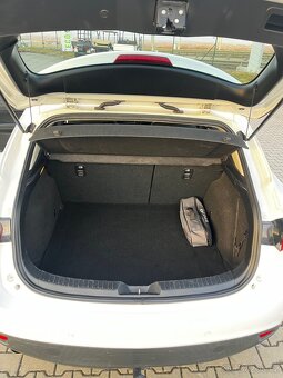 Mazda 3, benzin 88kw/2,0 2016 TOP - 13