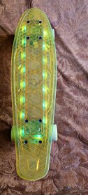 Prodám dětský skateboard - 13