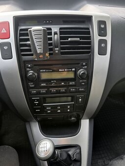 Hyundai Tucson 4x4 2.0 CRDi 103 KW-TAŽNÉ-KLIMA-2007-193 tkm - 13