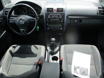 VW TOURAN 1,6TDI TDi 77kw Klimatr. 6rychlostí 2011 - 13
