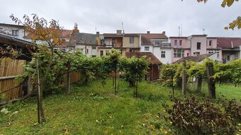 Prvorepubliková vila s třemi bytovými jednotkami, Lovosice, - 13