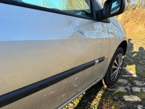 Renault Clio 3 r.v. 2007 - 13