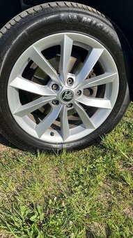 ŠKODA YETI 2.0TDI DSG 4x4 model 2018 110kw LED XENONY TAŽNÉ - 13