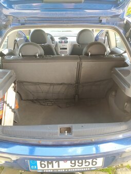 Opel Corsa C 1.0 benzín 2005, najeto 85 tis. km, klim - 13