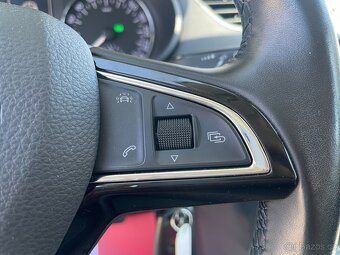 Škoda Octavia 1.6 TDi DSG Navigace, Tempomat - 13