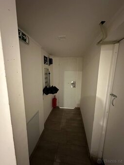 Pronájem komerčních prostor za odstupné – Praha 10, Vršovice - 13