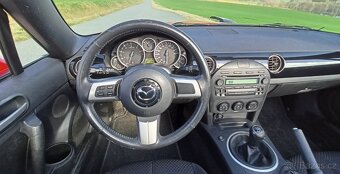 MX-5 NC 1.8i, 2006, pevná + plátěná střecha - 13
