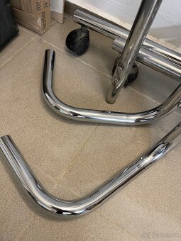 Stojan na oblečení věšák do obchodu - 13