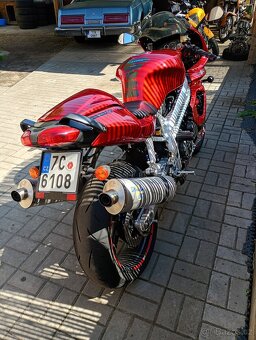 Aprilia - 13