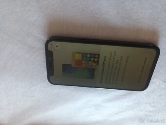 Apple iphone 12 Black 64-GB - 13