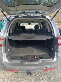 Ford Galaxy - 13
