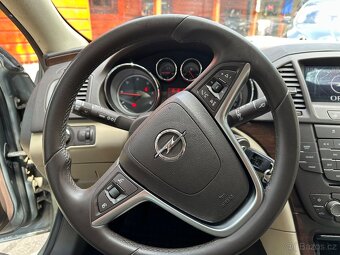 Opel insignia 2.0cdti-118 Kw - 13