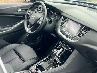 Opel Grandland X 133kW Aut rok 01/2019 - 13