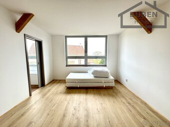 Komerční komplex s ubytovacím zařízením a školícím centrem + - 13