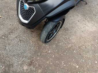 Piaggio mp3 500 ABS,ASR cz doklady v ceně černá 3 - 13