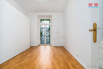 Prodej bytu 4+1, 141 m², Praha - Smíchov, ul. Zborovská - 13