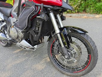 Honda VFR 1200X Crosstourer - TOP výbava - po servise - 13