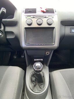 Volkswagen Touran 1.4 TSI, 7 míst, 2008 - 13