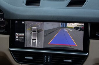 Porsche Cayenne 4x4 AT/8 - 13