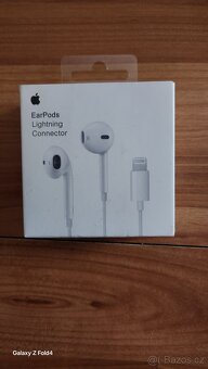 Prodám příslušenství k mobilu, nabíječky kable držáky sluchá - 13