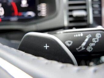 Škoda Karoq, 1.5 TSI 110kW DSG Style Plus - 13