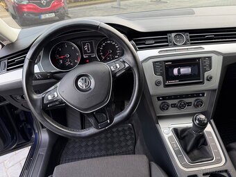 VW Passat 2.0 TDi 110 kW/manual/combi/2015 - 13