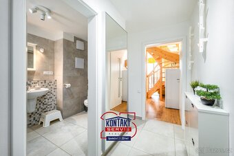 Nabízíme k prodeji zařízený mezonetový apartmán 2+kk, 73 m2  - 13